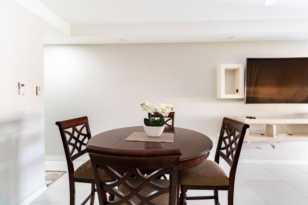 City Edge La Vie 킹스톤 외부 사진
